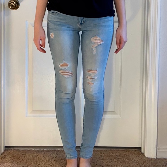 Hollister Denim - Hollister Low rise Ripped Skinny Jeans